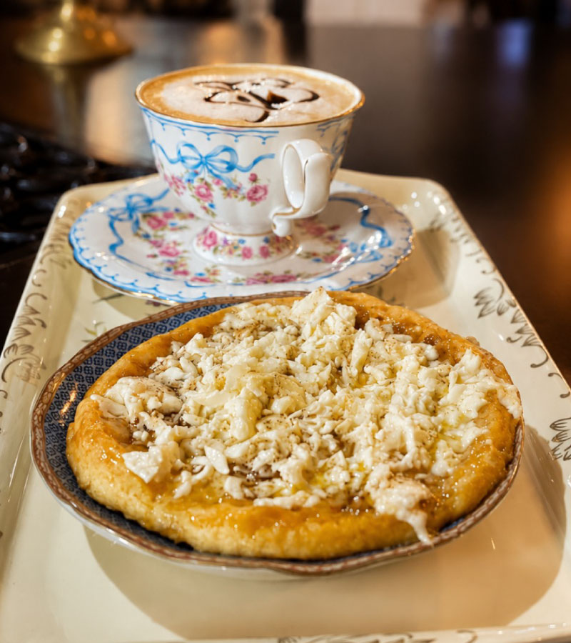 1920 Café Restaurante