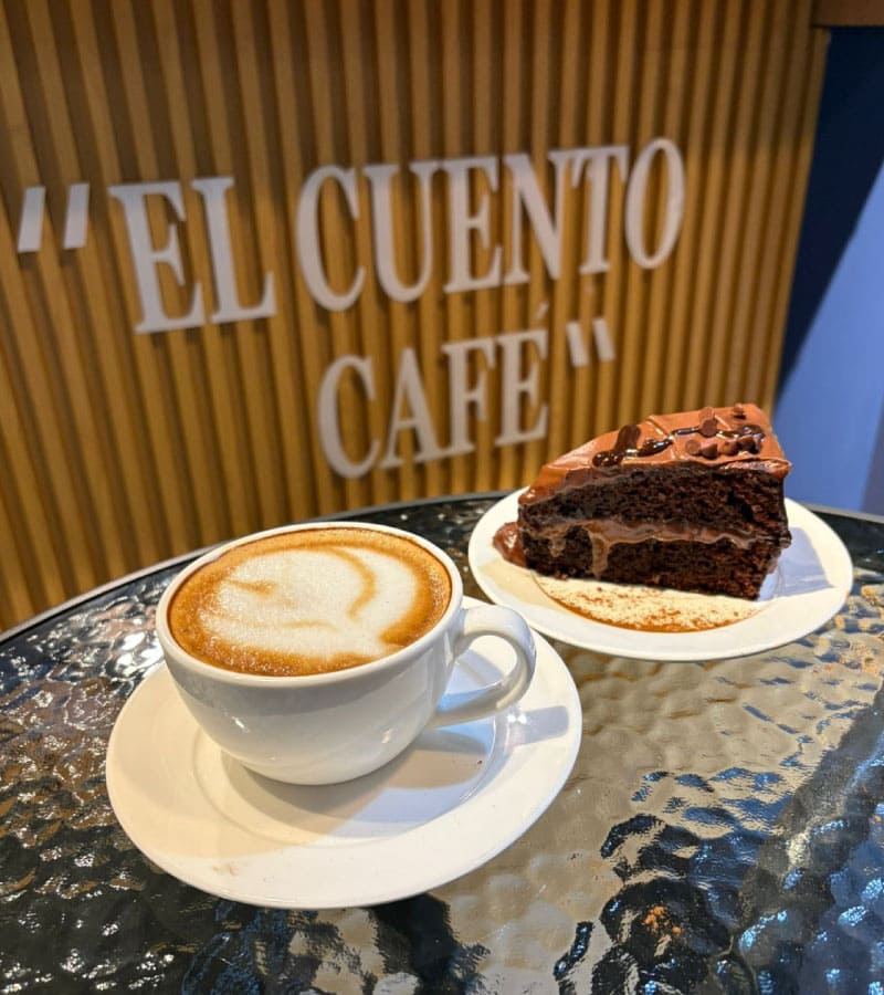 El Cuento, Café